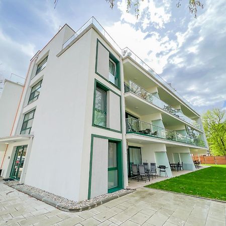 Villa Bauhaus Wellness Apartments 207 - Petiteplage Шіофок Екстер'єр фото