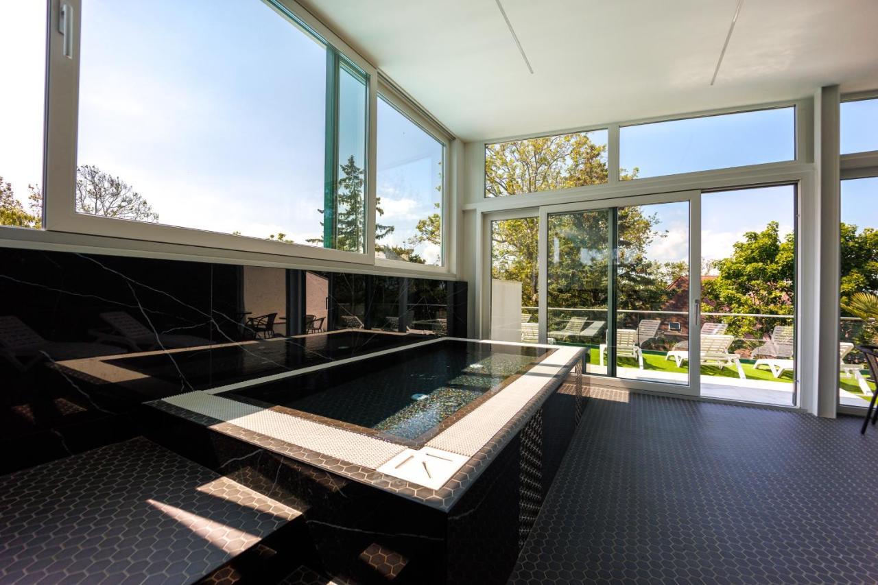 Villa Bauhaus Wellness Apartments 207 - Petiteplage Шіофок Екстер'єр фото