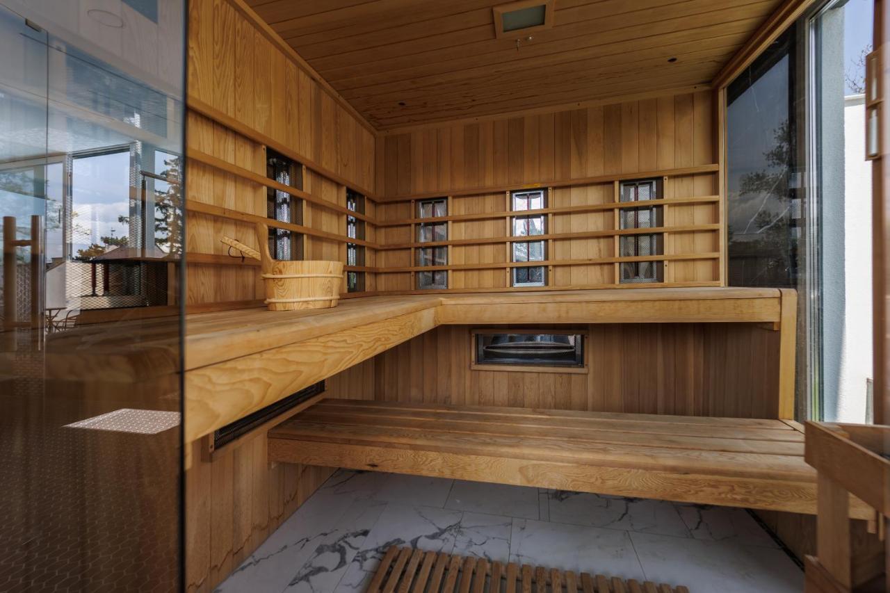 Villa Bauhaus Wellness Apartments 207 - Petiteplage Шіофок Екстер'єр фото