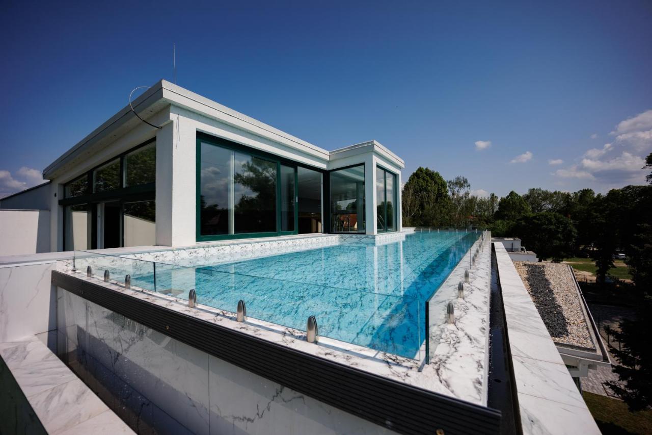 Villa Bauhaus Wellness Apartments 207 - Petiteplage Шіофок Екстер'єр фото