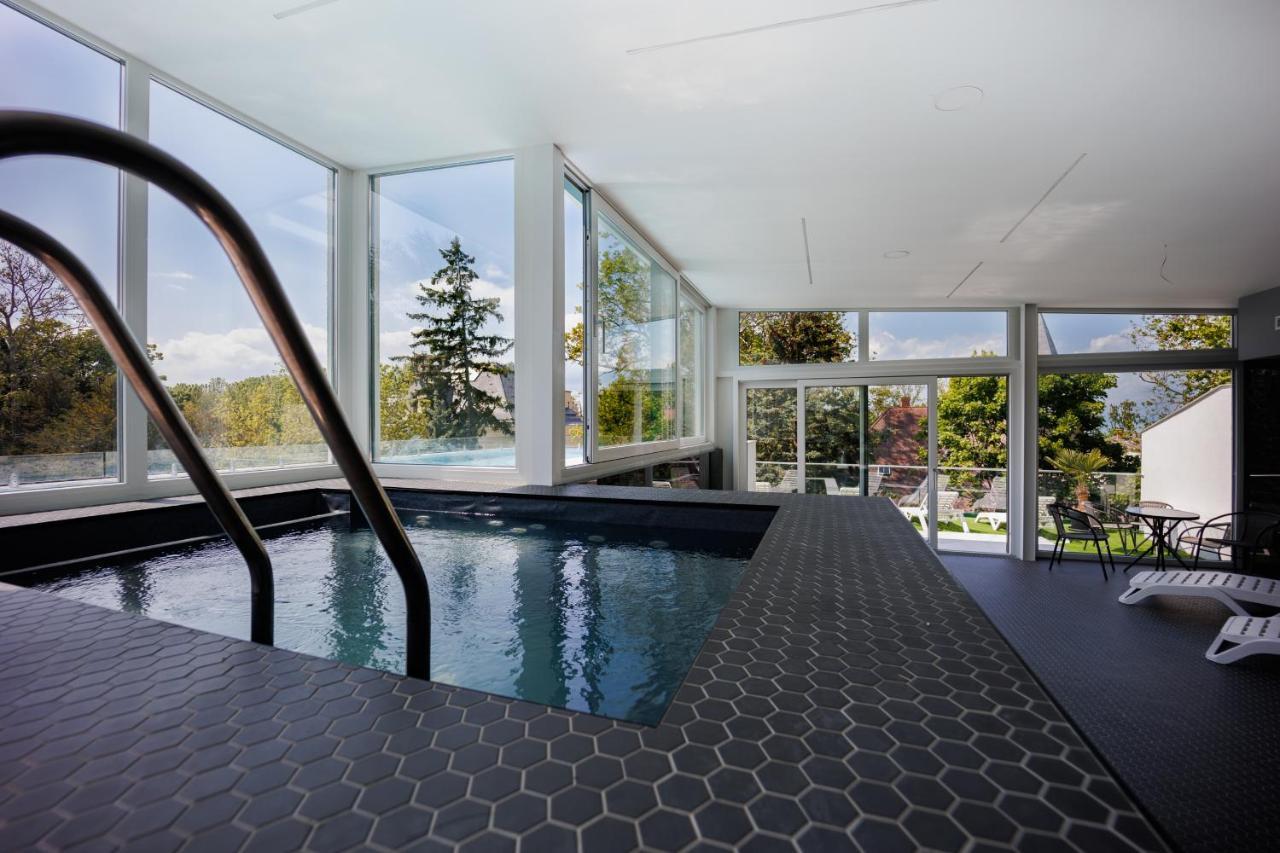 Villa Bauhaus Wellness Apartments 207 - Petiteplage Шіофок Екстер'єр фото